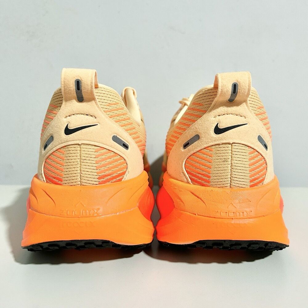 Nike Vomero 18 “Orange Chalk” Men's Size 10.5 Cushioned Running Shoes No Lid - Picture 5 of 8